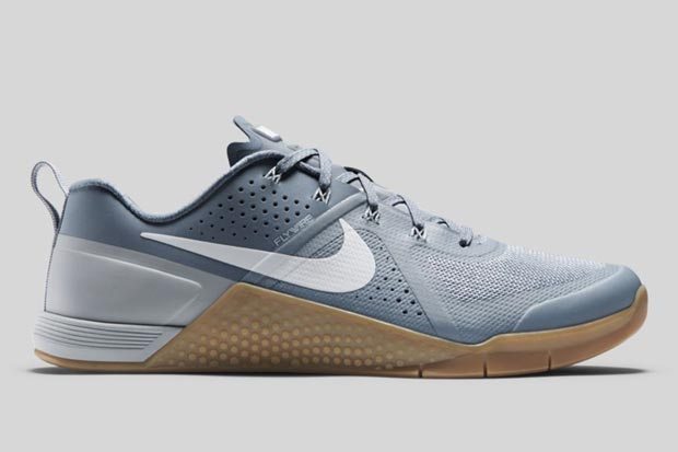 gray Nike Metcon 1