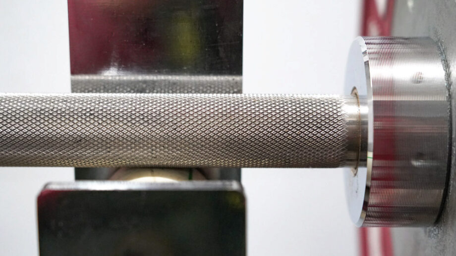Knurling and sleeve on the Rogue Ohio Power Bar