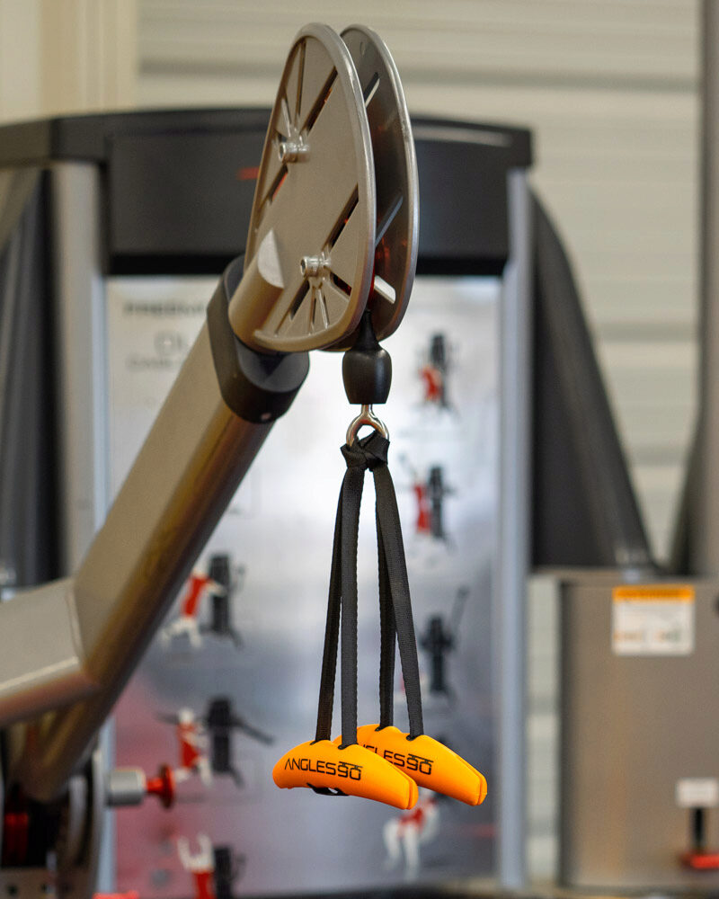 Angles 90 Grips on pulldown machine