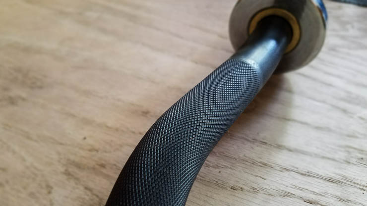 XMark Chisel Bar knurling