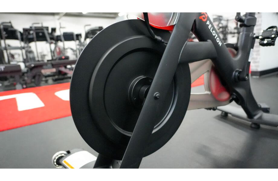 the flywheel of the peloton bike