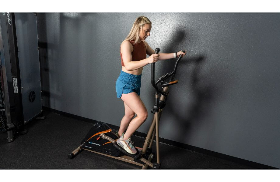 3 Elliptical Workouts for Beginners Written By a Certified Personal Trainer