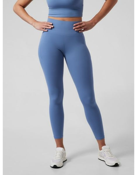 Athleta Salutation Stash ⅞ Tight