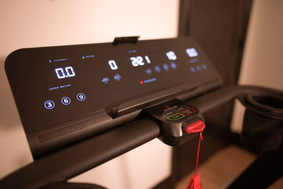 The console of the Echelon Stride