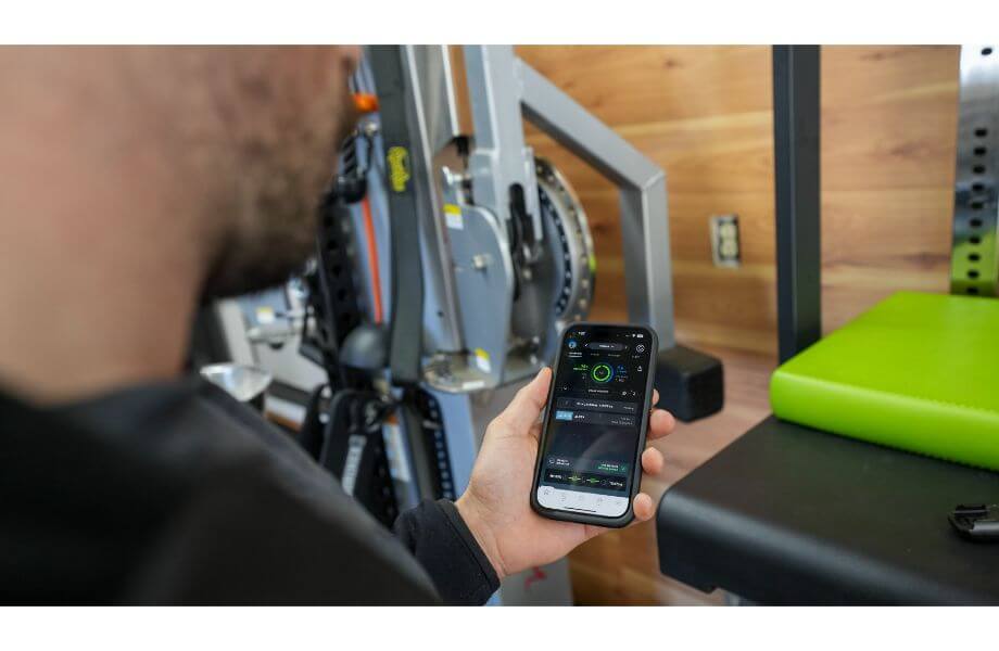 whoop 4.0 phone screen