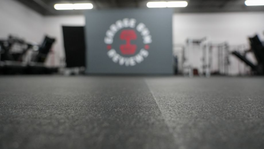 The Best Horse Stall Mats for Home Gym Flooring in 2025
