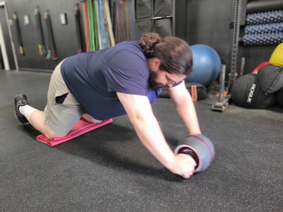 Ab Carver Pro Review (2025): The Perfect Ab Roller for Beginners