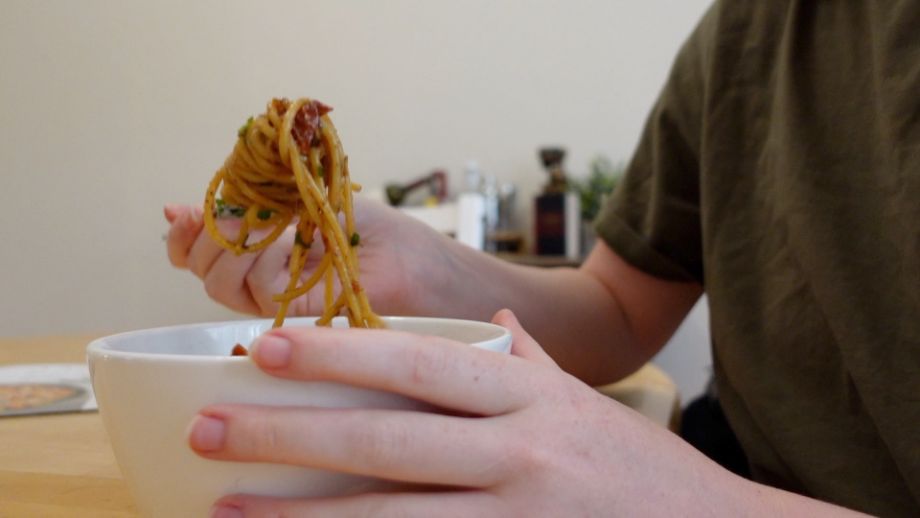 Bulking vs Cutting: A Nutrition Coach Explains the Difference