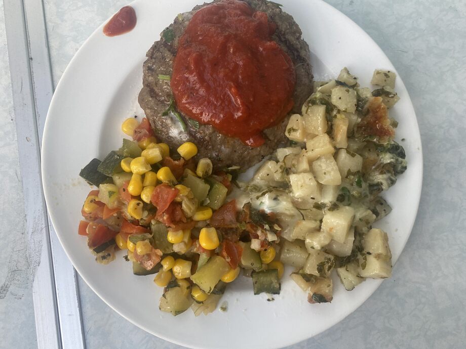 Factor Meals Mozz Burger Plated