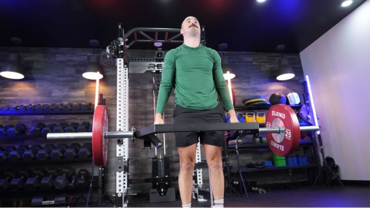 How To Do The Trap-Bar Deadlift: Expert Tips From A Personal Trainer
