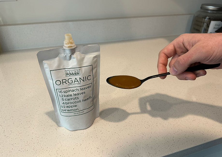 SaladPower Organic Smoothie Review (2025): The Power of Greens in Your Hands