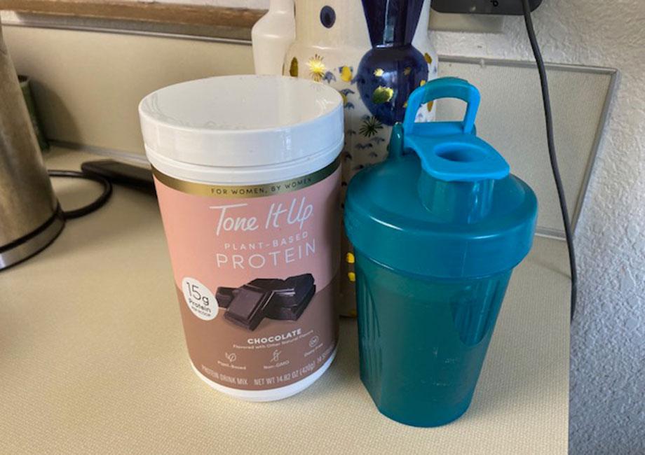 Tone It Up Protein Review (2025): A Plant Based Protein Blend Worth the Cost?