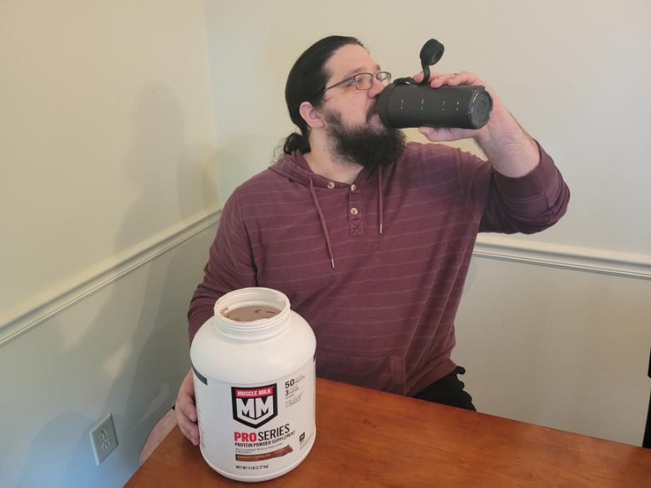 Muscle Milk Pro Series Review (2025): An RD and an Olympian Weigh In