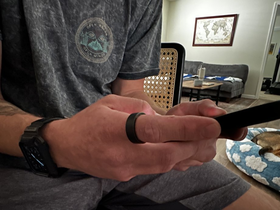 Ultrahuman Ring Review (2025): A Lightweight Smart Ring That Feels Barely There