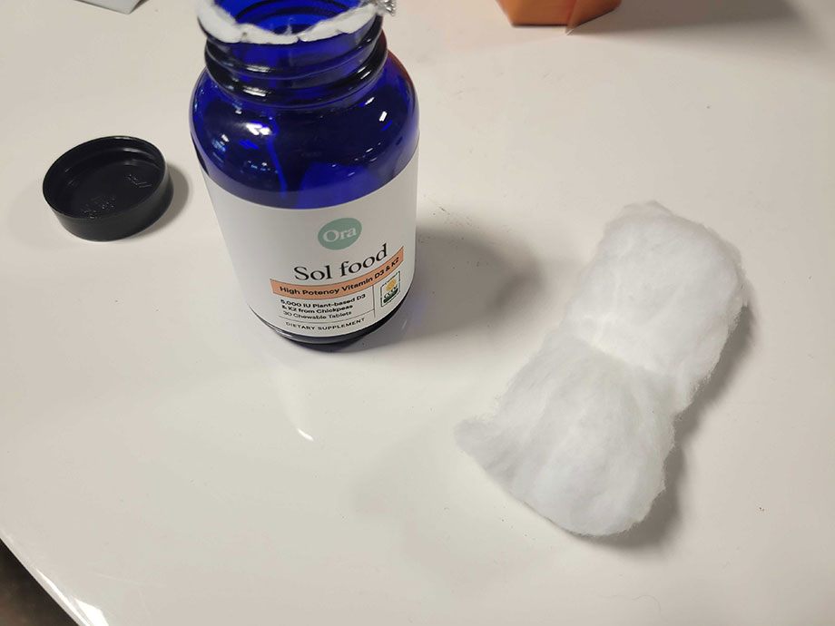 ora-sol-food-d3-k2-bottle