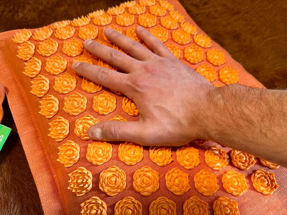 Pranamat Review (2025): A Premium Acupressure Mat That Helps You Rest, Relax, and Recover