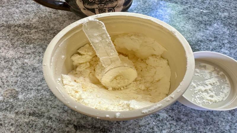 Colostrum supplement as best colostrum supplements