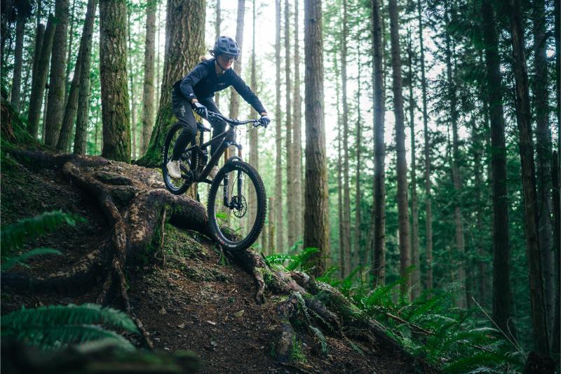 Expert riding mountain bike as best mountain bikes