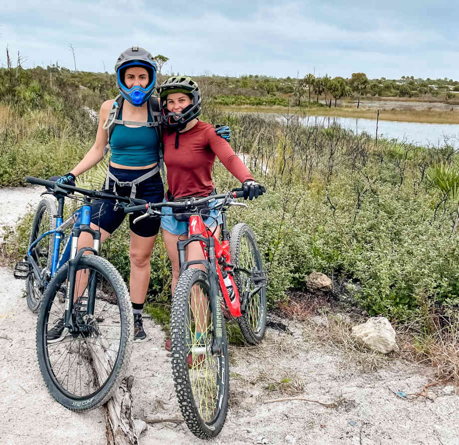 Amanda Capritto poses with her Trek Marlin 3