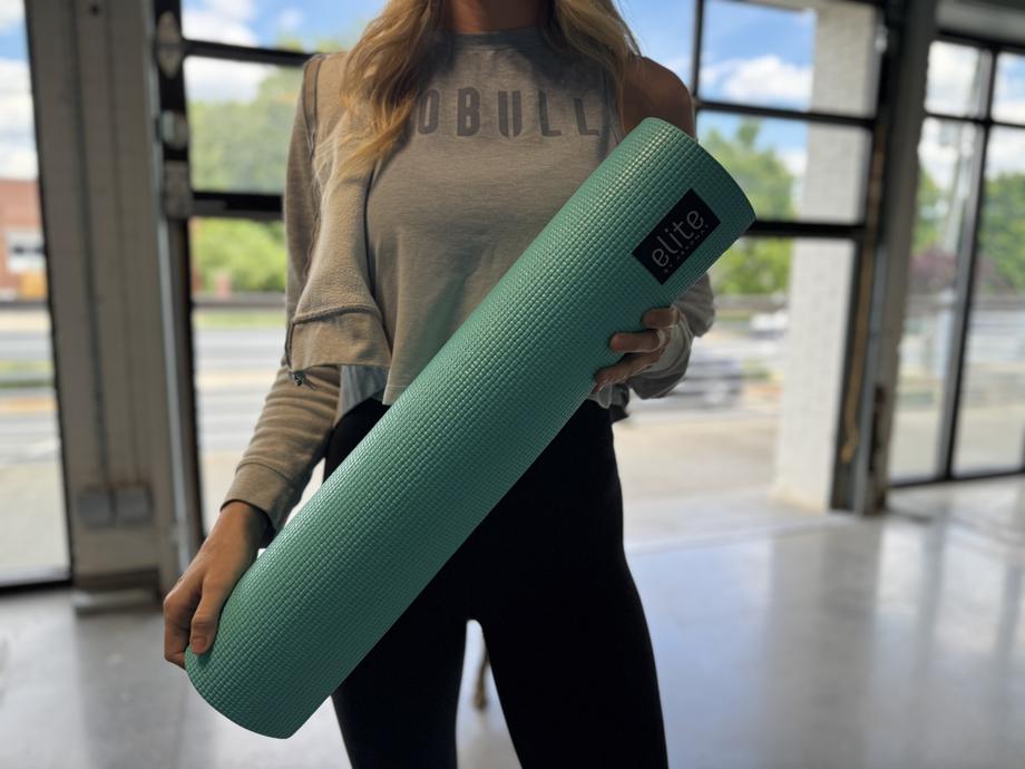 Best Hot Yoga Mats 2025: Tested and Chosen for Comfort and Stability