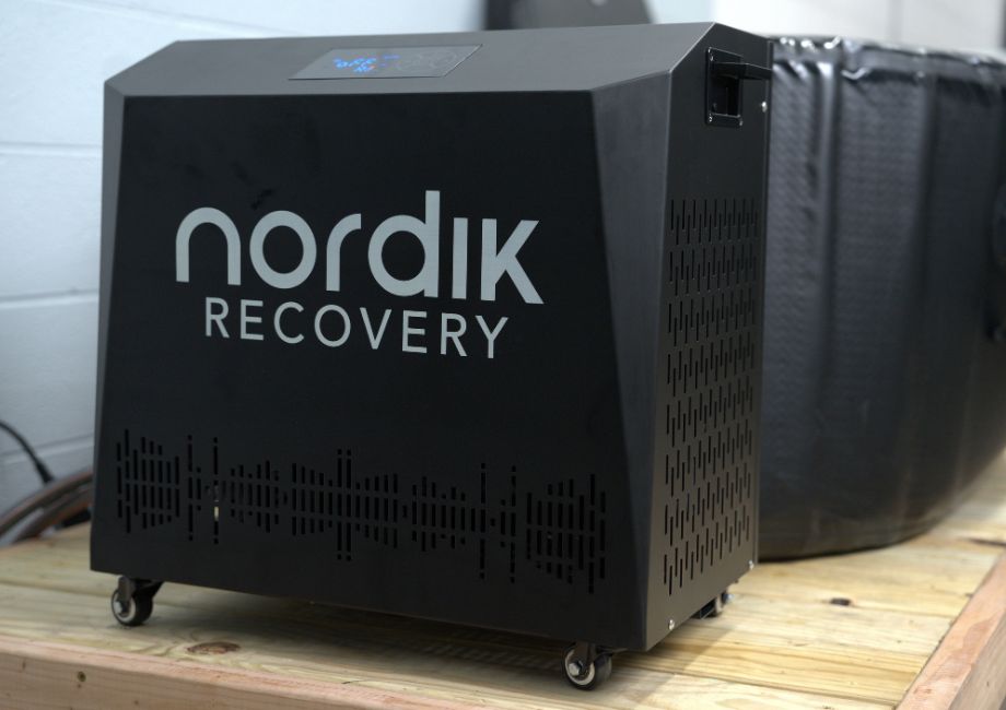 A close-up look at the chiller with the Nordik Recovery cold plunge tub