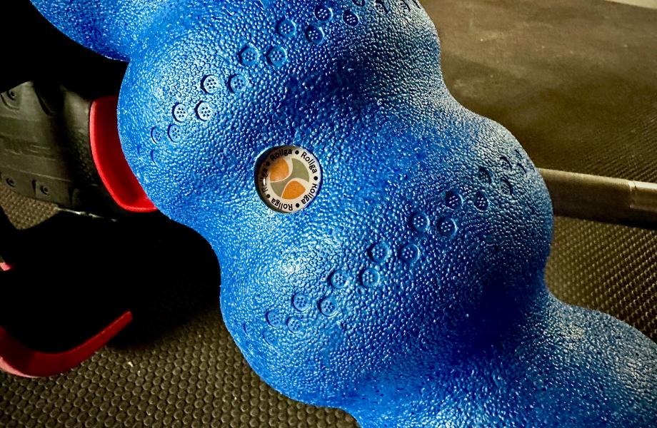 Contours and texture of the Rollga Medium Density Foam Roller