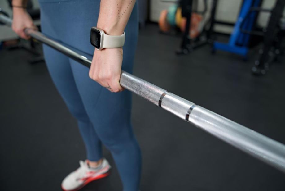 Knurling on the Major Fitness Barbell