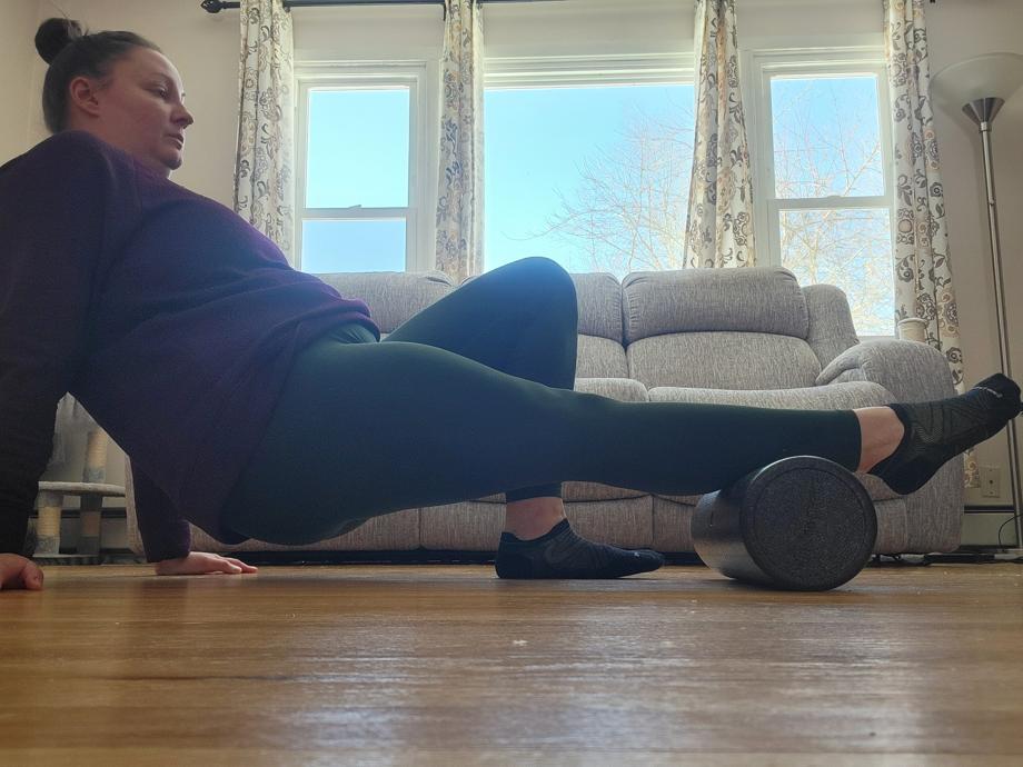 Our tester using the Amazon Basics High Density Foam Roller