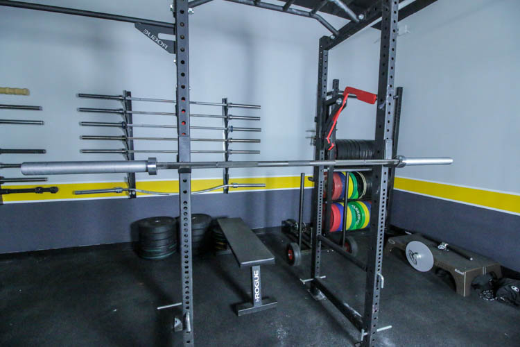 Vulcan Absolute Power Bar V2 in a garage gym