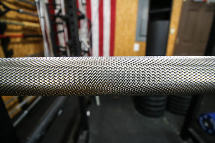 Closeup of the knurling on the Rogue Ohio Power Bar