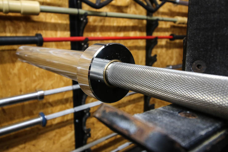 Photo showing the knurling and sleeve on the Rogue Ohio Power Bar