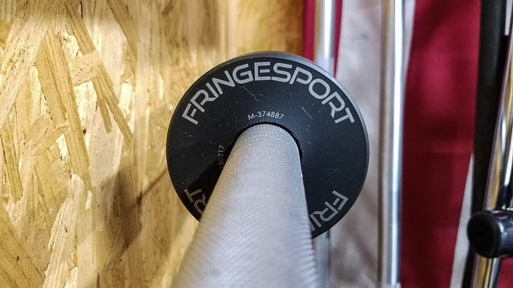 Fringe Sport Hybrid Barbell knurling