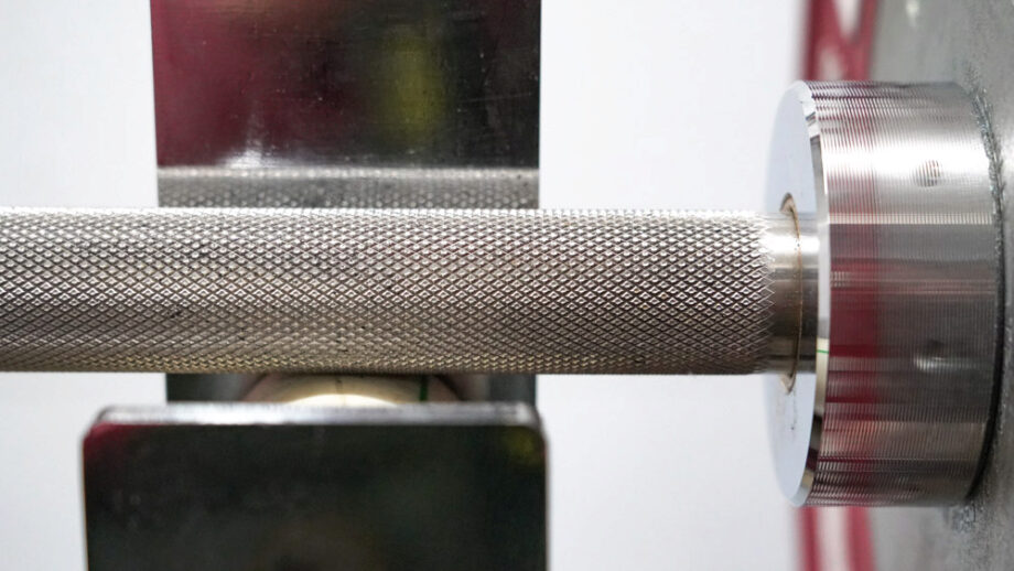 Knurling and sleeve on the Rogue Ohio Power Bar