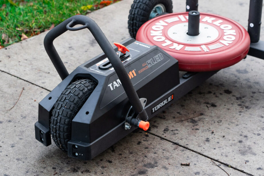 Shows the weight plate on the TANK M1 Sled.