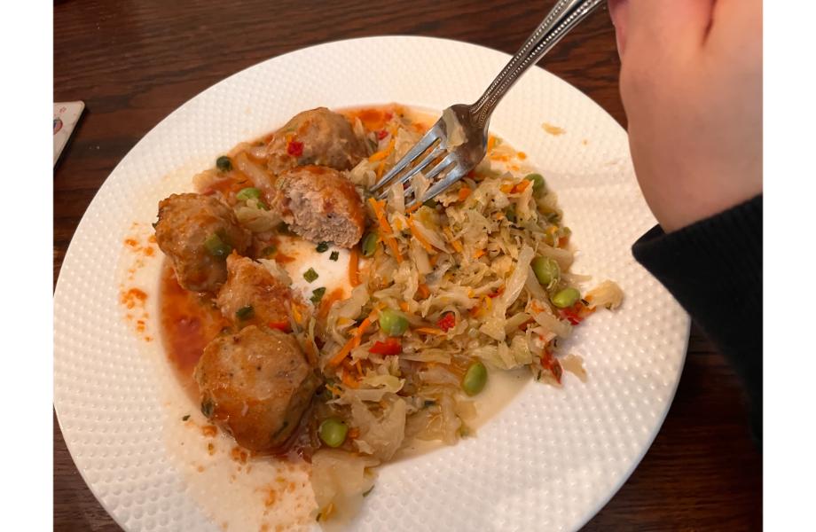BistroMD firecracker chicken meatballs with coleslaw