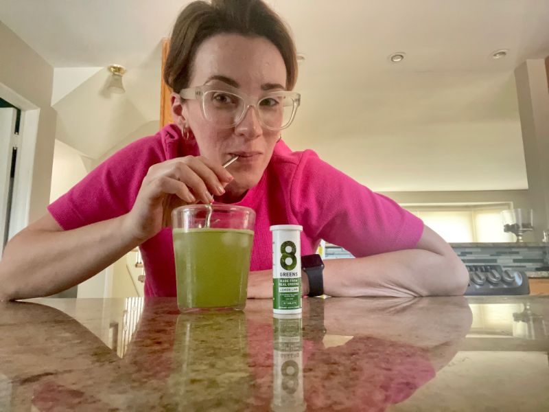 8Greens Review (2023): Green Superfood Supplements, But Make It Alka Seltzer 