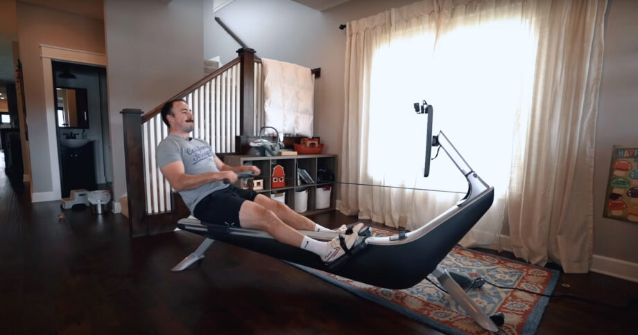 Rowing For Weight Loss: How To Use This Cardio Machine To Reach Your Goals 