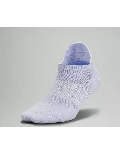 7 Reasons to Buy/Not to Buy Lululemon Women’s Power Stride Tab Sock