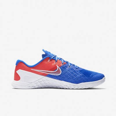 red and blue Nike Metcon 3