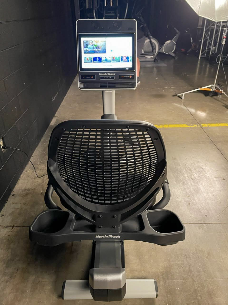 NordicTrack Commercial R35 Review (2024) Garage Gym Reviews