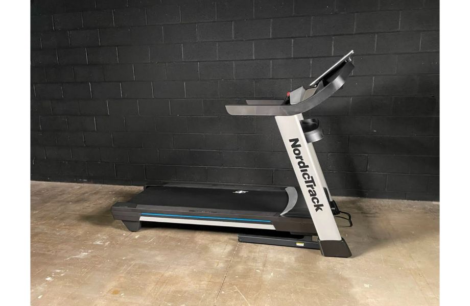 NordicTrack EXP 14i treadmill