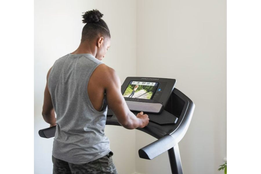 proform trainer 8.0 treadmill display