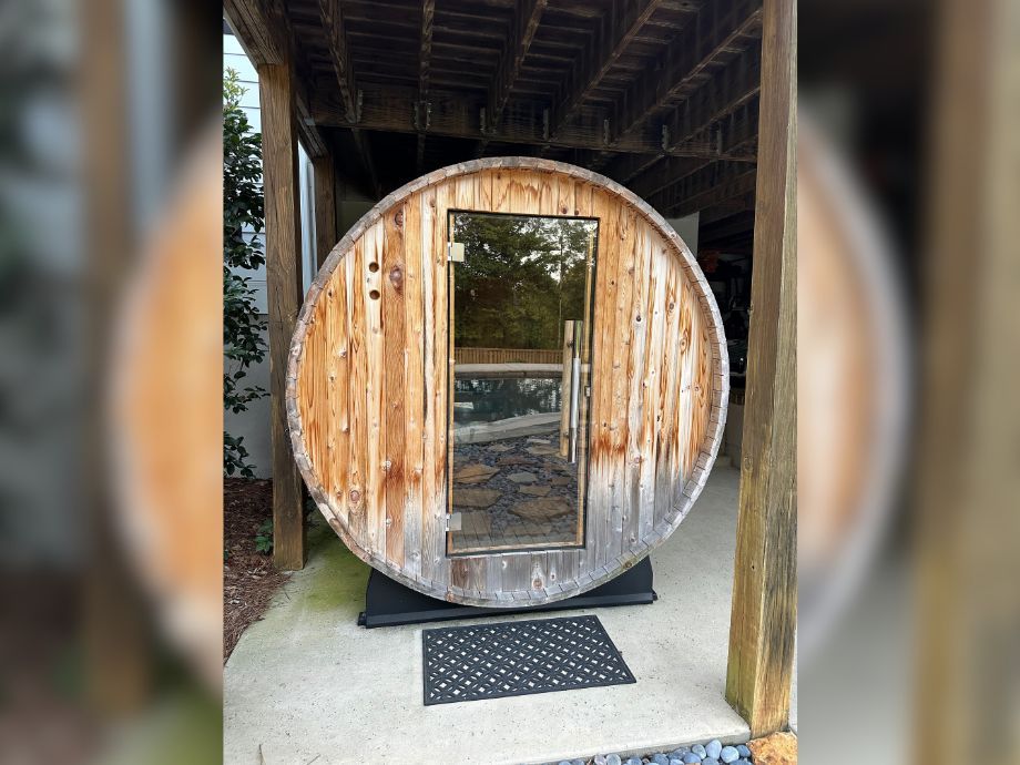 Almost Heaven Emerson 6-Person Barrel Sauna