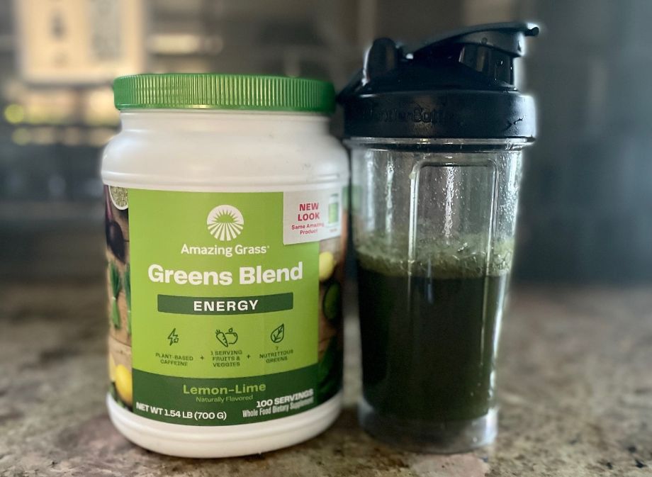 Amazing Greens energy blend in shaker