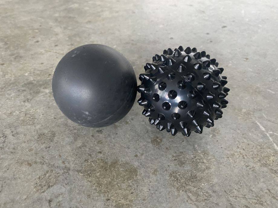 massage balls included with chirogun