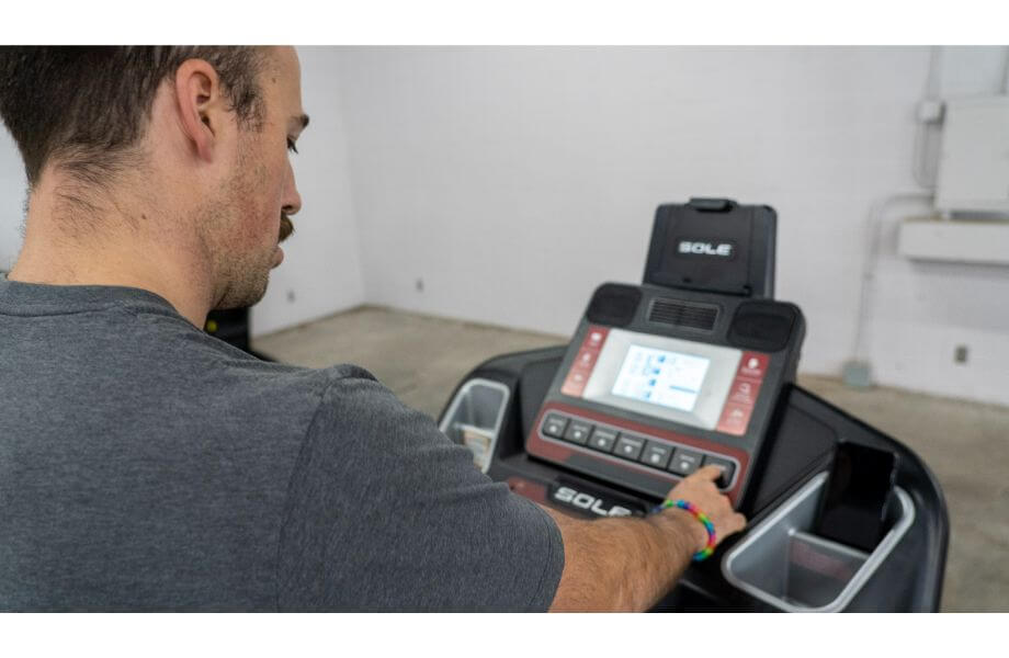 coop using monitor sole treadmill