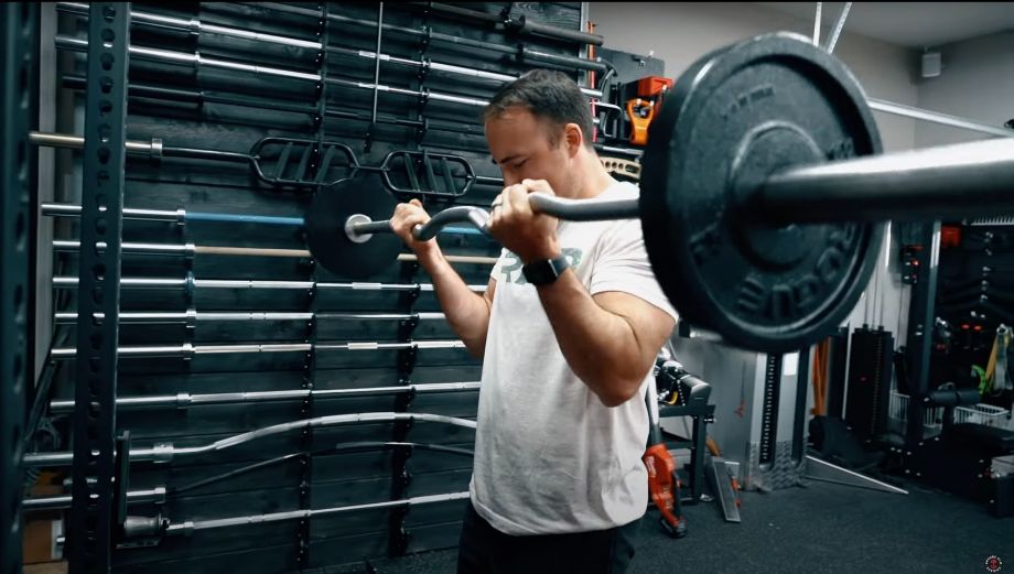 Long Head Biceps Exercises: 7 Best Curl Variations for Pronounced Peaks Cover Image