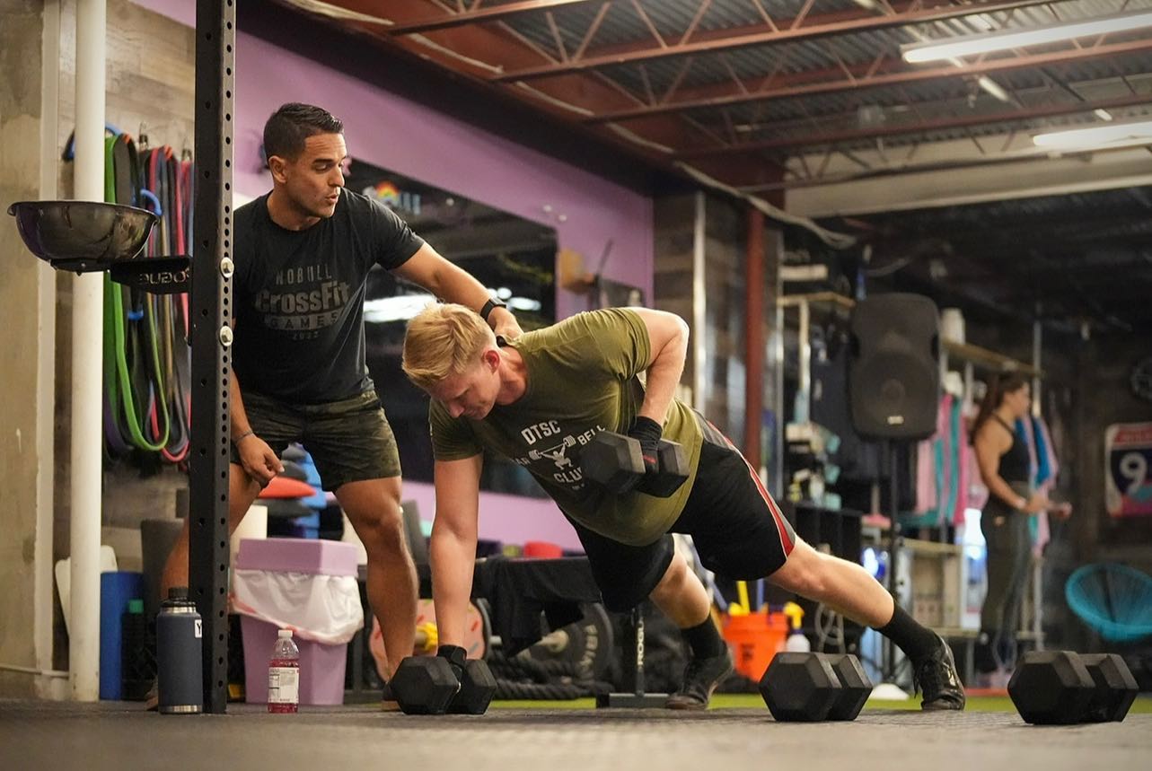 https://www.garagegymreviews.com/wp-content/uploads/crossfit-coach-downtown-strength-conditioning.jpg