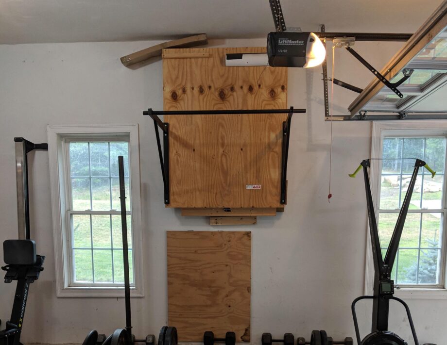 Titan Wall Mounted Pull Up Bar