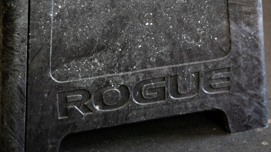 Rogue Resin Plyo Box logo